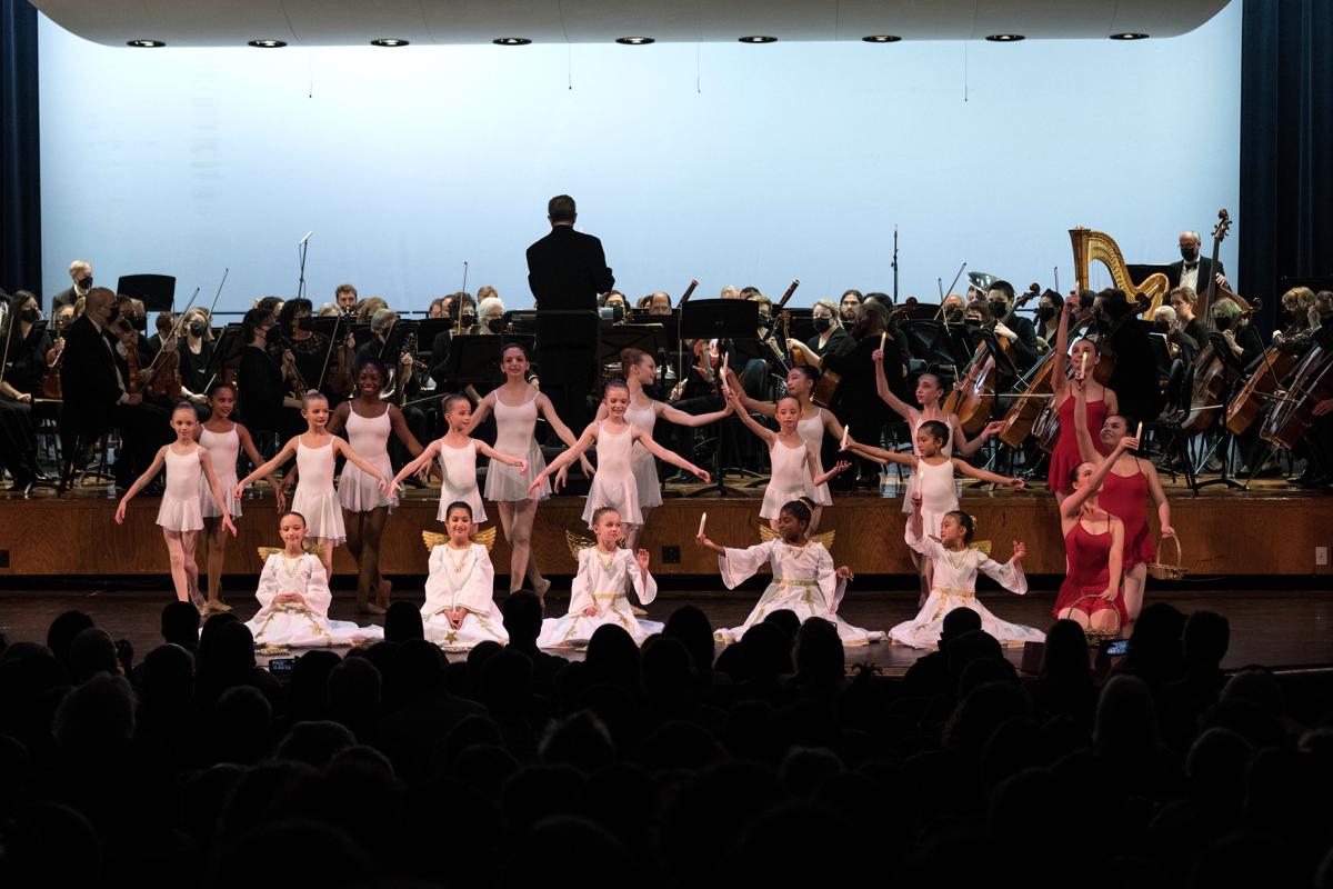 Photo by Laura Bennett: 2022 Evanston Symphony Holiday Concert